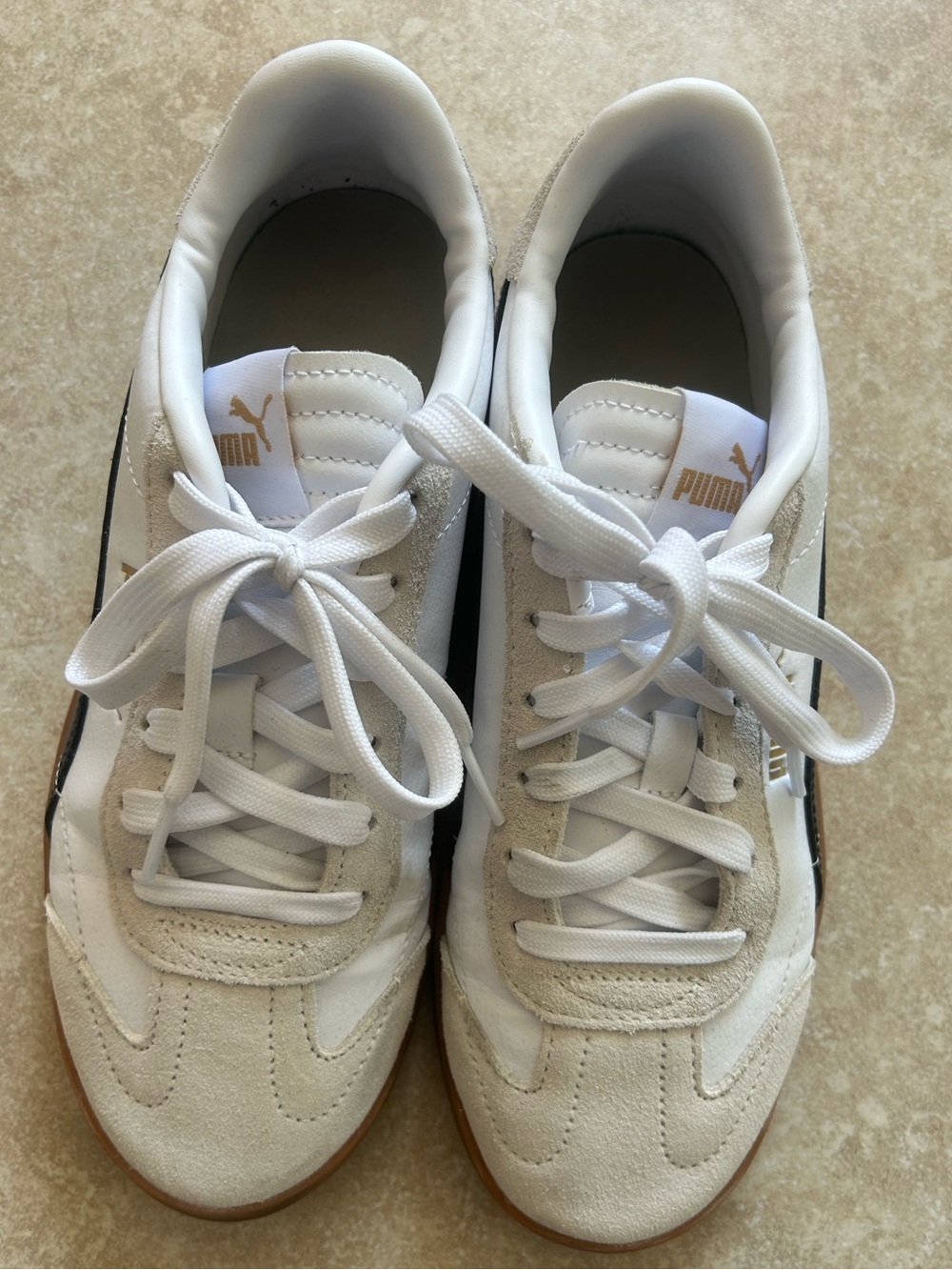Puma Low-Top Sneakers